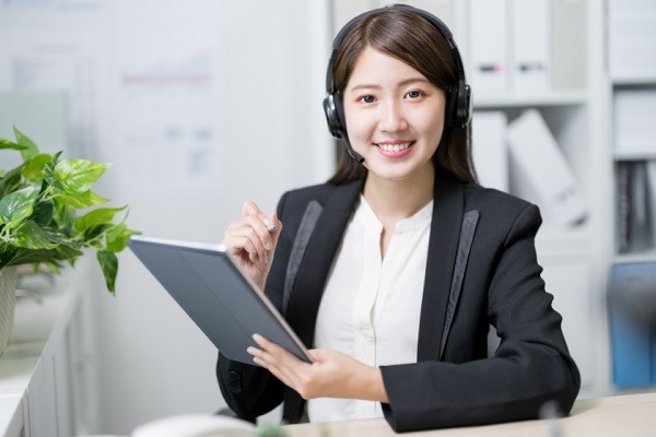 Hỗ Trợ Khách Hàng 24/7